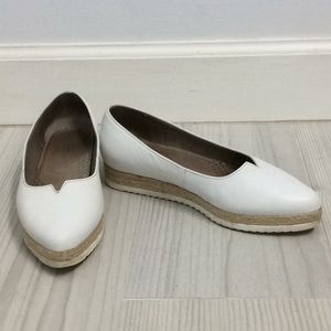 Gabor white flats